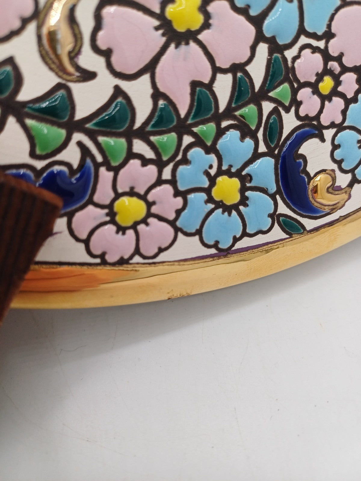 Assiette en Faïence Peinte à la Main – Signée Rocio, Espagne AR CONCEPT