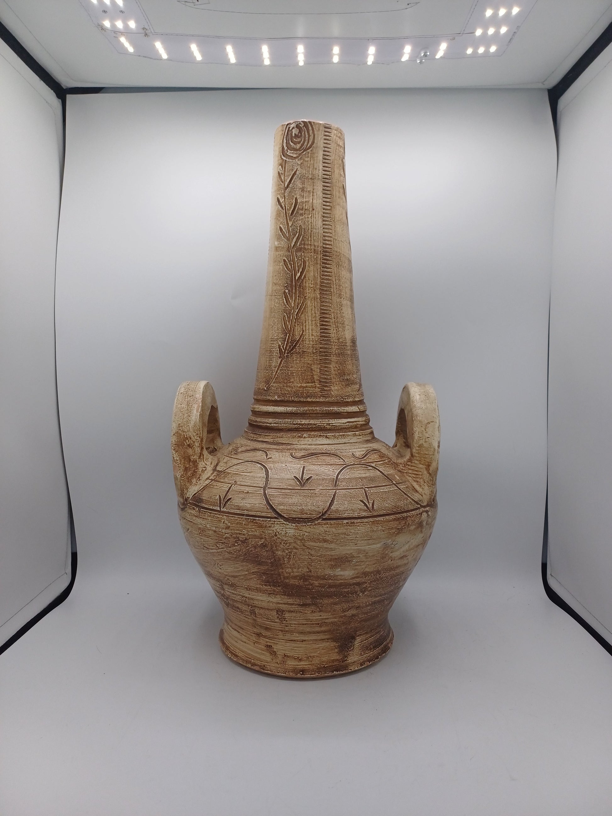 Vase Ancien en Plâtre avec Dessin de Fleur Vintage AR CONCEPT