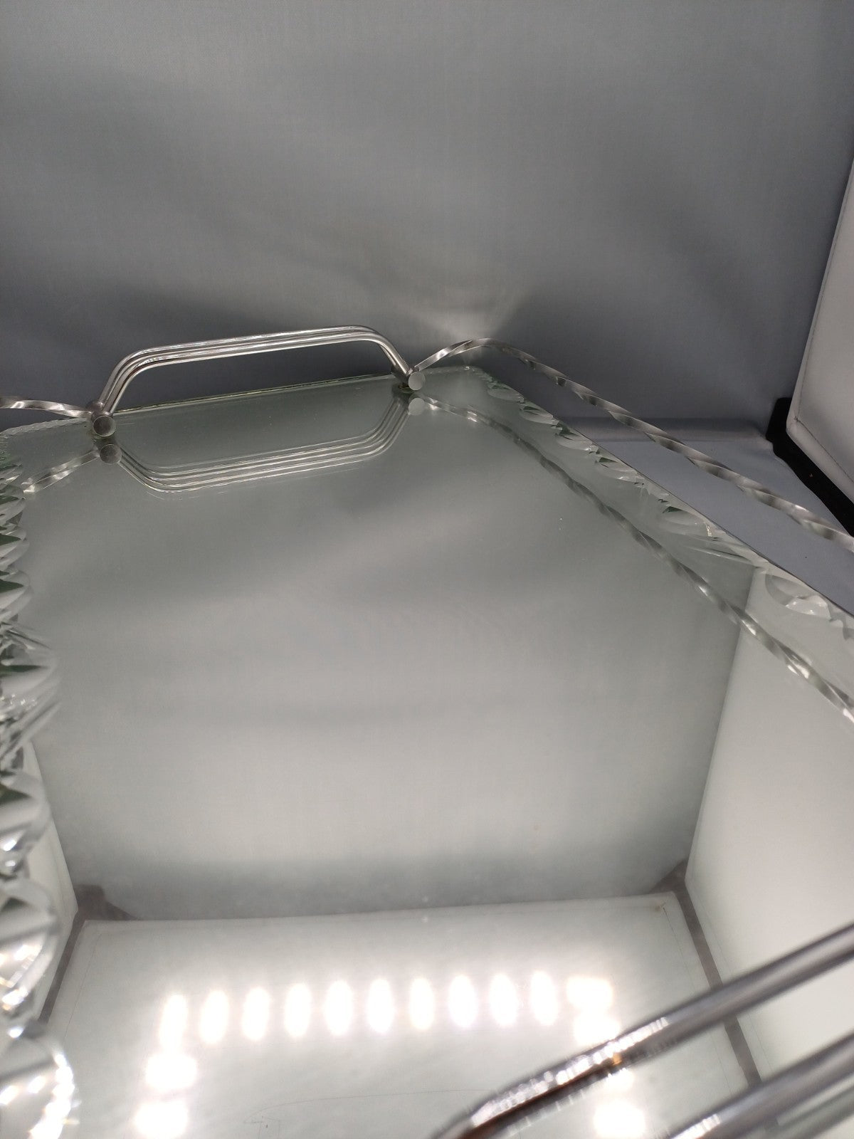 Plateau en verre biseauté torsadé