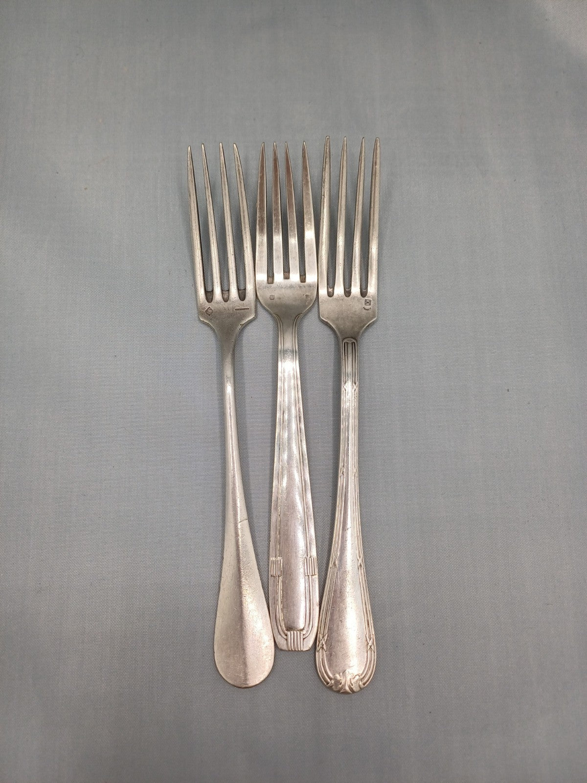 Lot De 3 Fourchettes En Metal Argenté