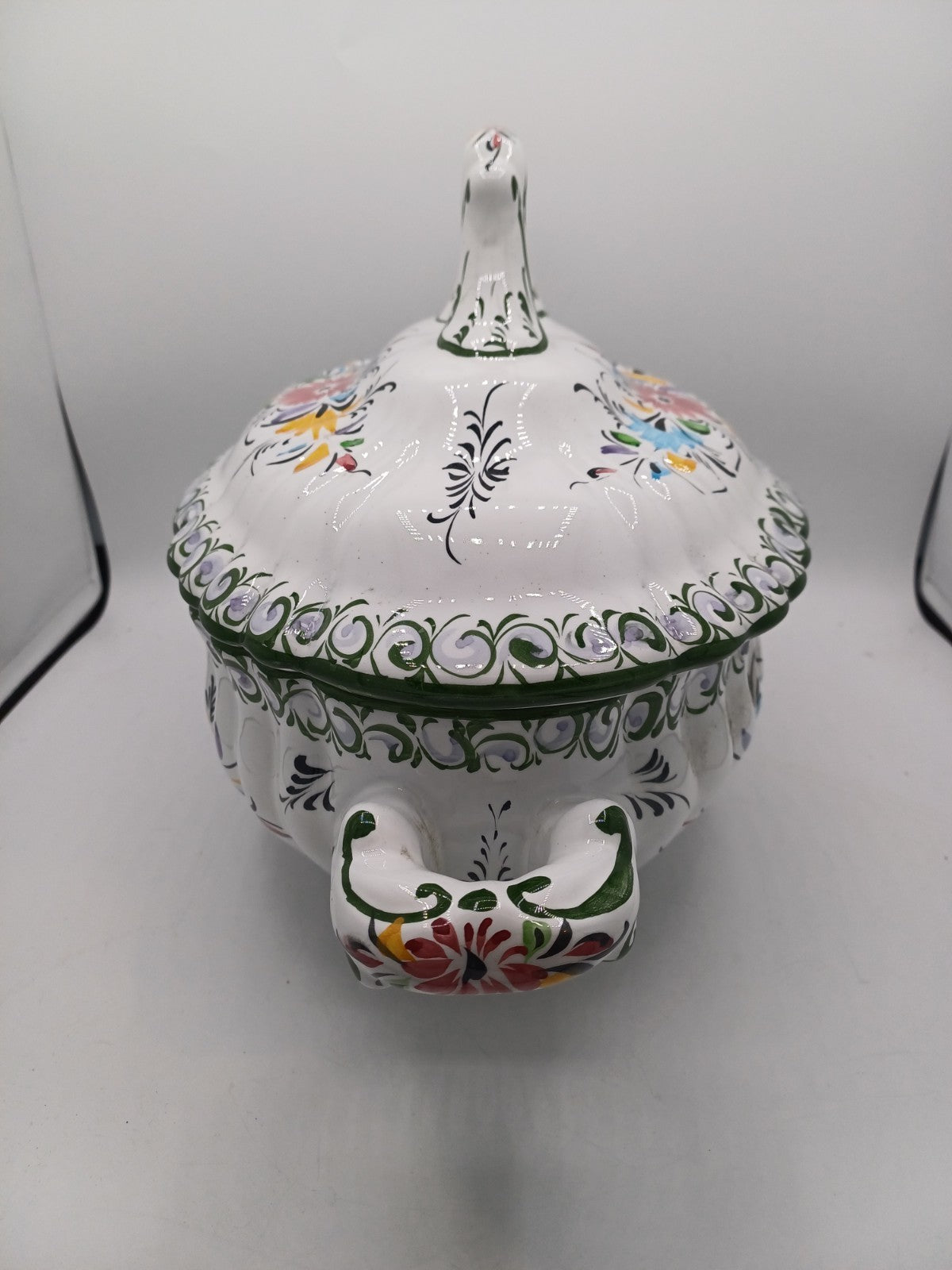 Soupière avec Louche en Faïence – Portugal – Peint à la main -  R&C CAL Juncal AR CONCEPT