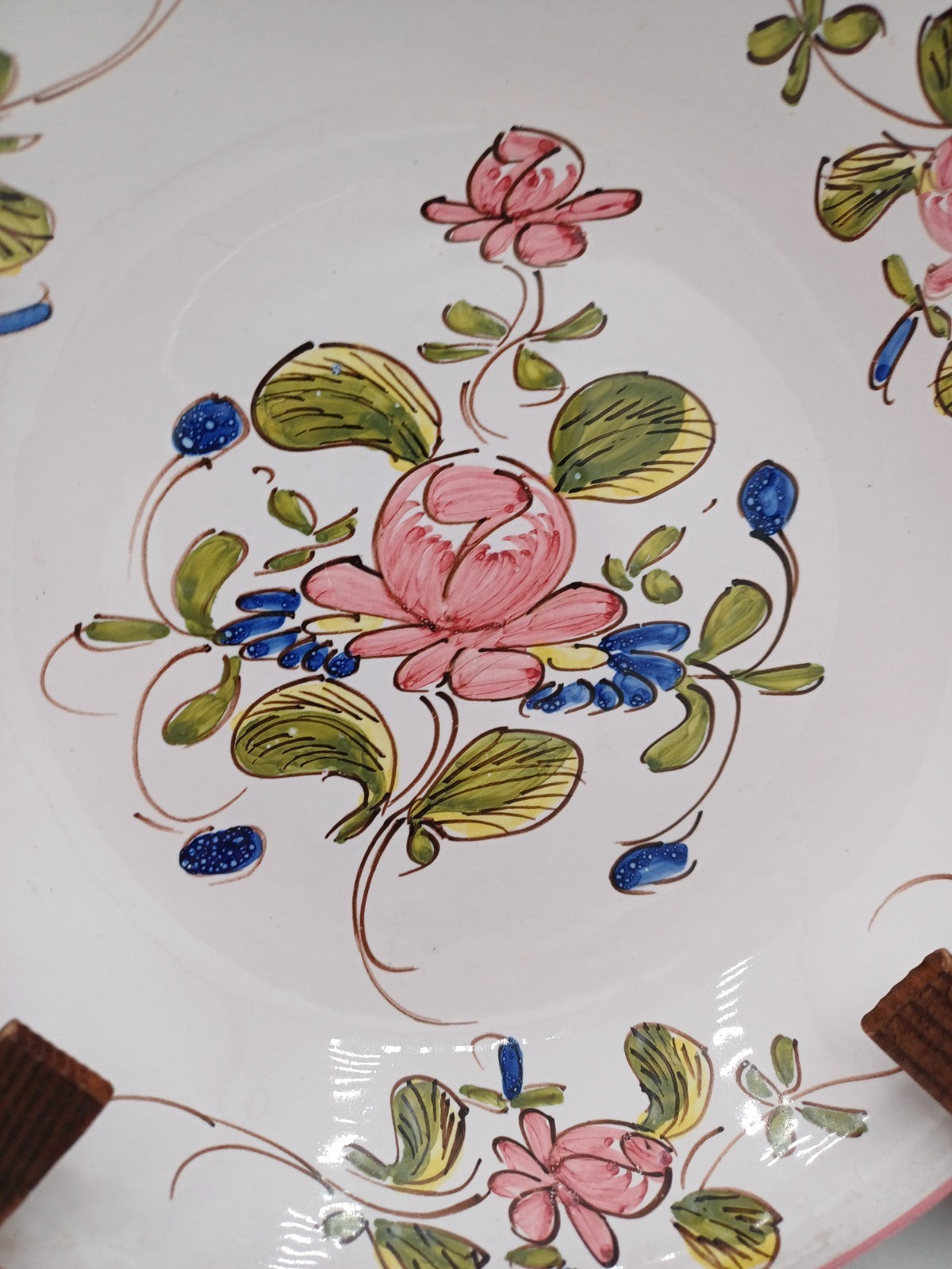 Assiette Creuse en Faïence Signée – Style Martres Toscanes - Collection AR CONCEPT