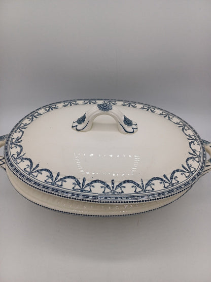 Soupière en Terre de Fer – Salins – Style Louis XVI – Décor Guirlandes AR CONCEPT