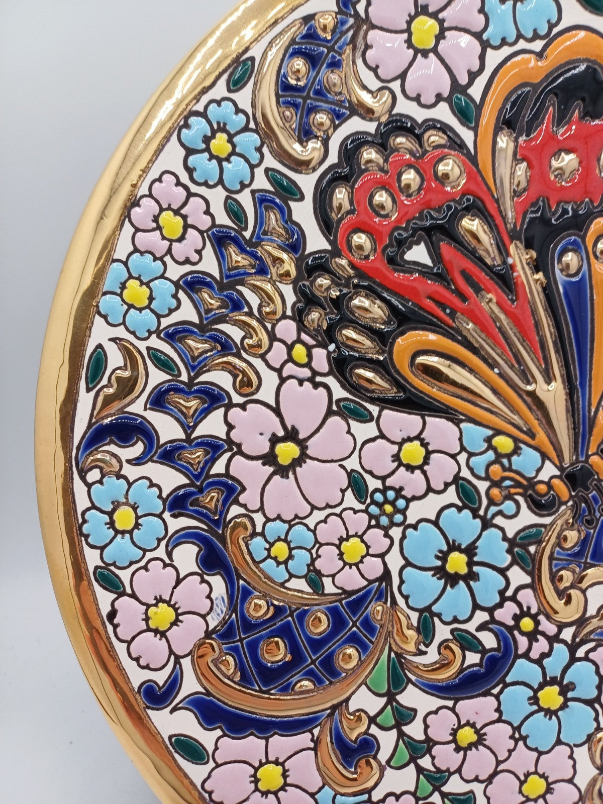 Assiette en Faïence Peinte à la Main – Signée Rocio, Espagne AR CONCEPT