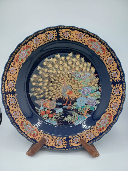 Plat en Porcelaine Fine – Taous, Maroc – Décor Floral et Paon AR CONCEPT