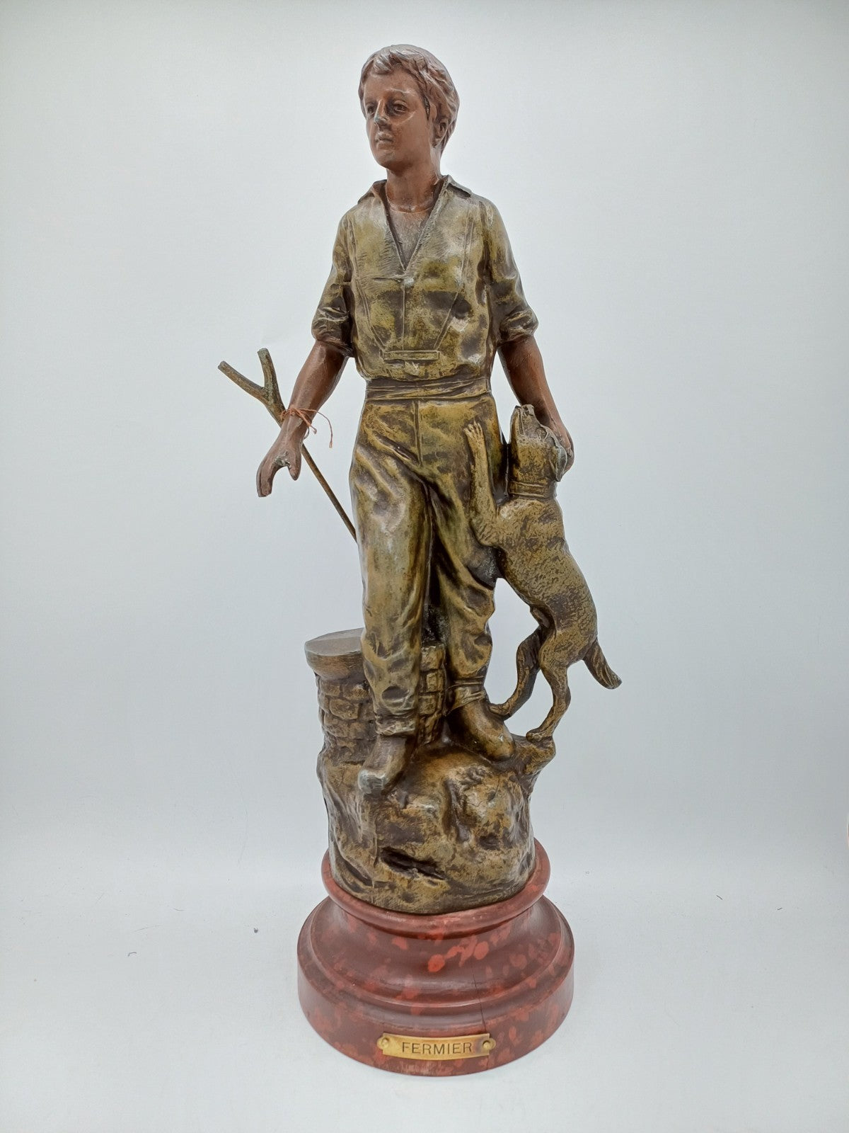 Statue en régule sur socle en bois – "Le Fermier" - Vintage AR CONCEPT