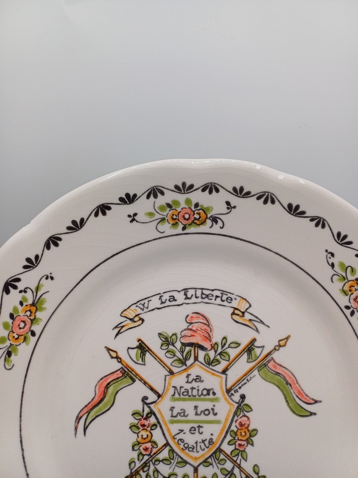 Lot de 2 assiettes commémoratives Révolution 1789 – Ironstone Tableware AR CONCEPT