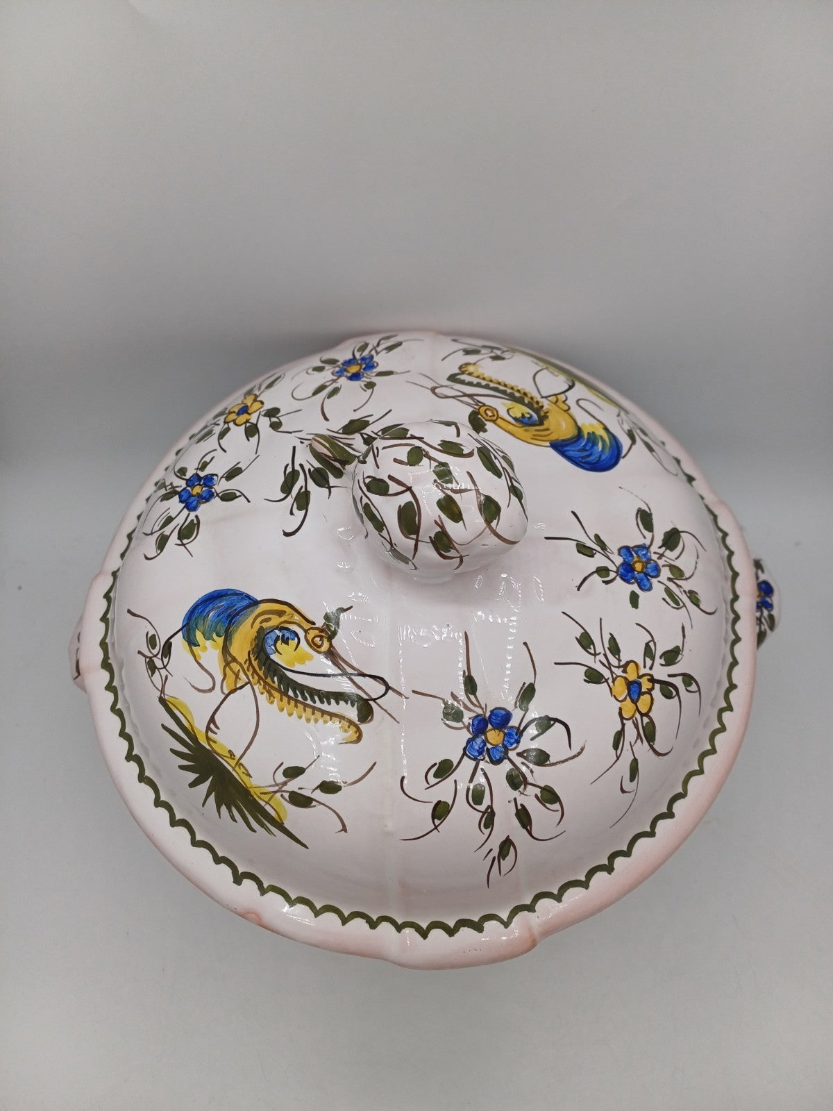 Soupière en Terre Polie Signée Jean Paulet – XXème siècle - Peint à la Main AR CONCEPT