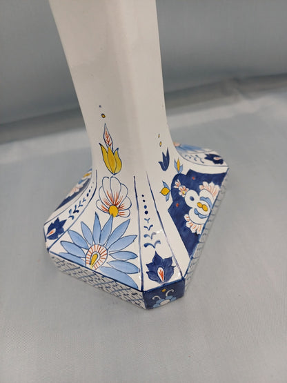 Petit bougeoir en faïence peint à la main – Signé FM – Style Delft
