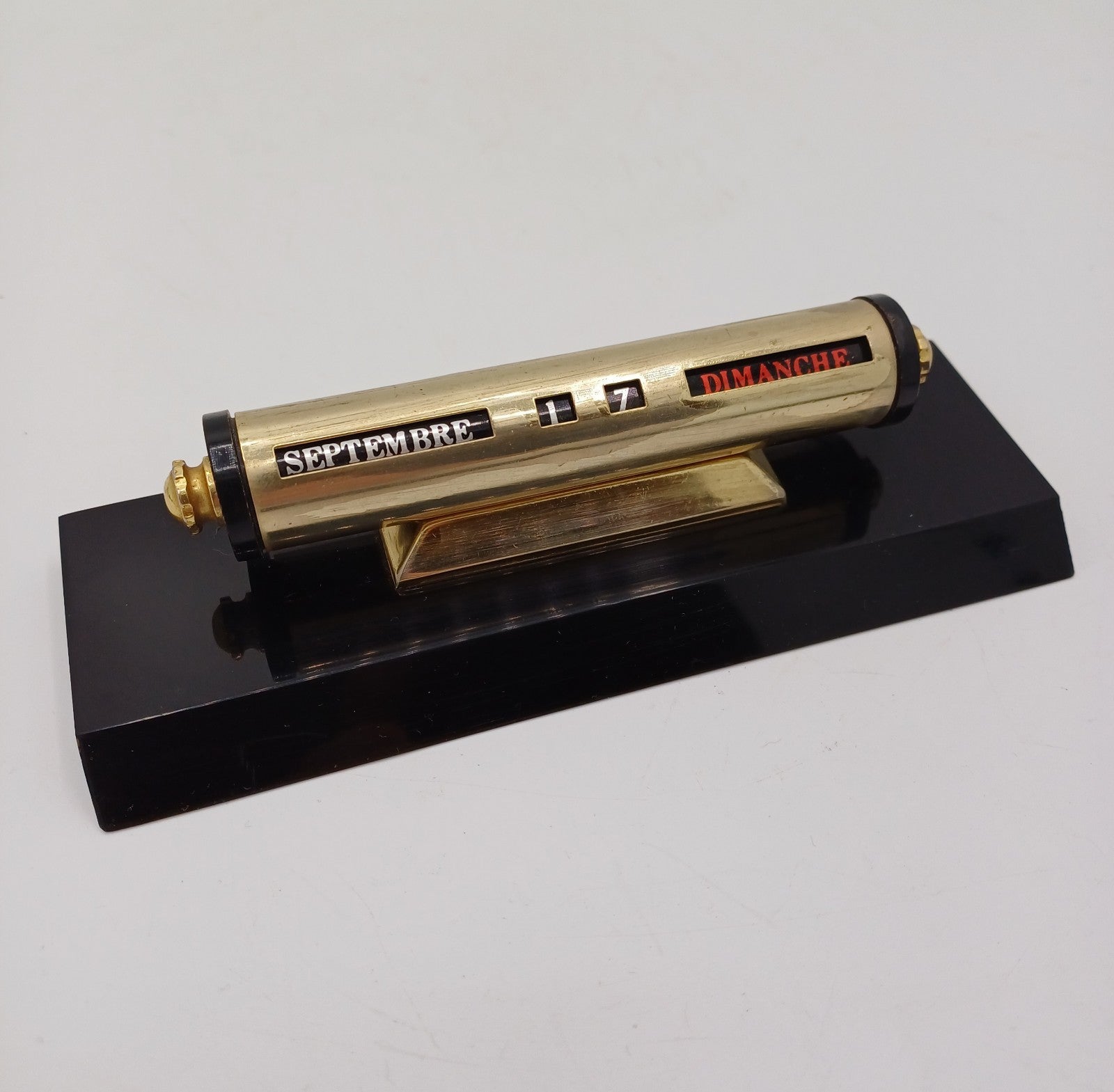Calendrier perpétuel à rouleau doré – Vintage AR CONCEPT