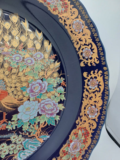 Plat en Porcelaine Fine – Taous, Maroc – Décor Floral et Paon AR CONCEPT