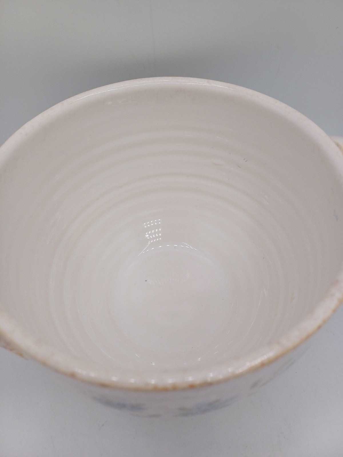 Petite Soupière en Porcelaine à Décor Floral – XXème siècle AR CONCEPT