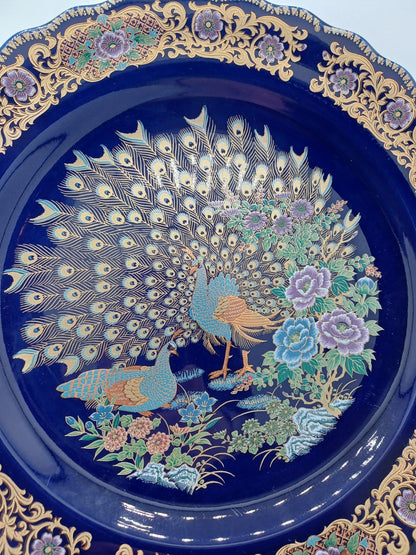 Grande Assiette en Porcelaine - Taous – Décor Floral & Paon, Artisanat Marocain AR CONCEPT