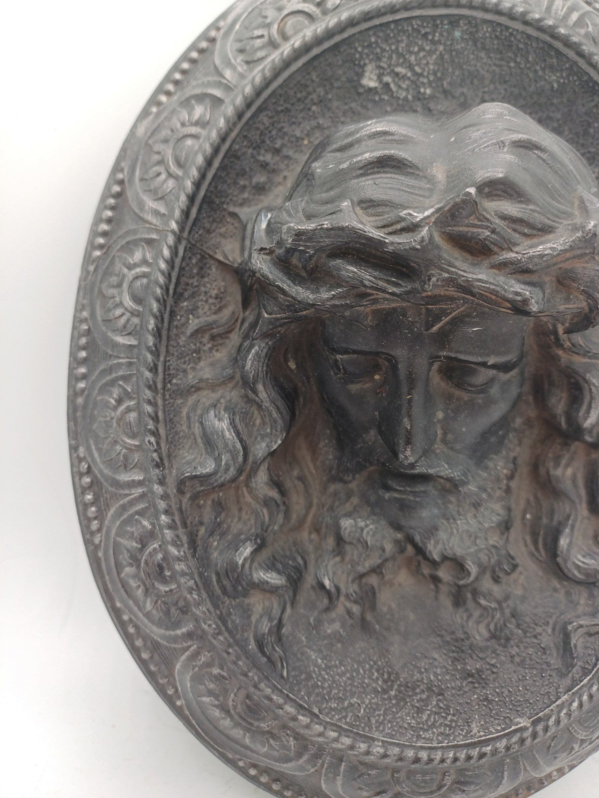 Sculpture murale en régule – Tête du Christ - Religieux - Décoration Intérieur AR CONCEPT