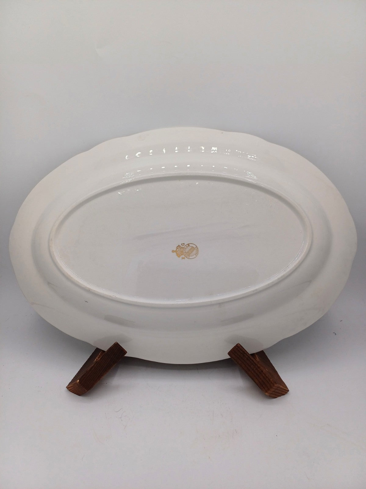 Grand plat ovale – Porcelaine de Lunéville – Décor floral - Collection AR CONCEPT