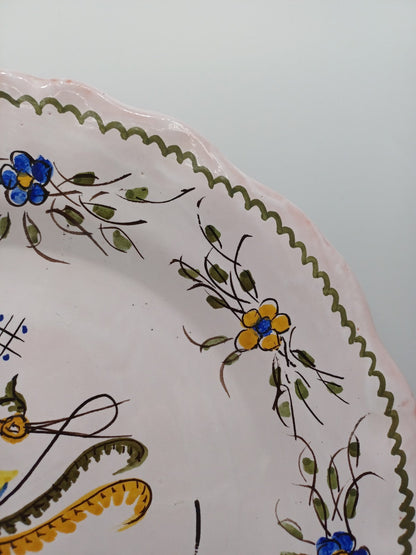 Plat en Terre Polie Peint à la Main – Signé Jean Paulet – XXème siècle AR CONCEPT