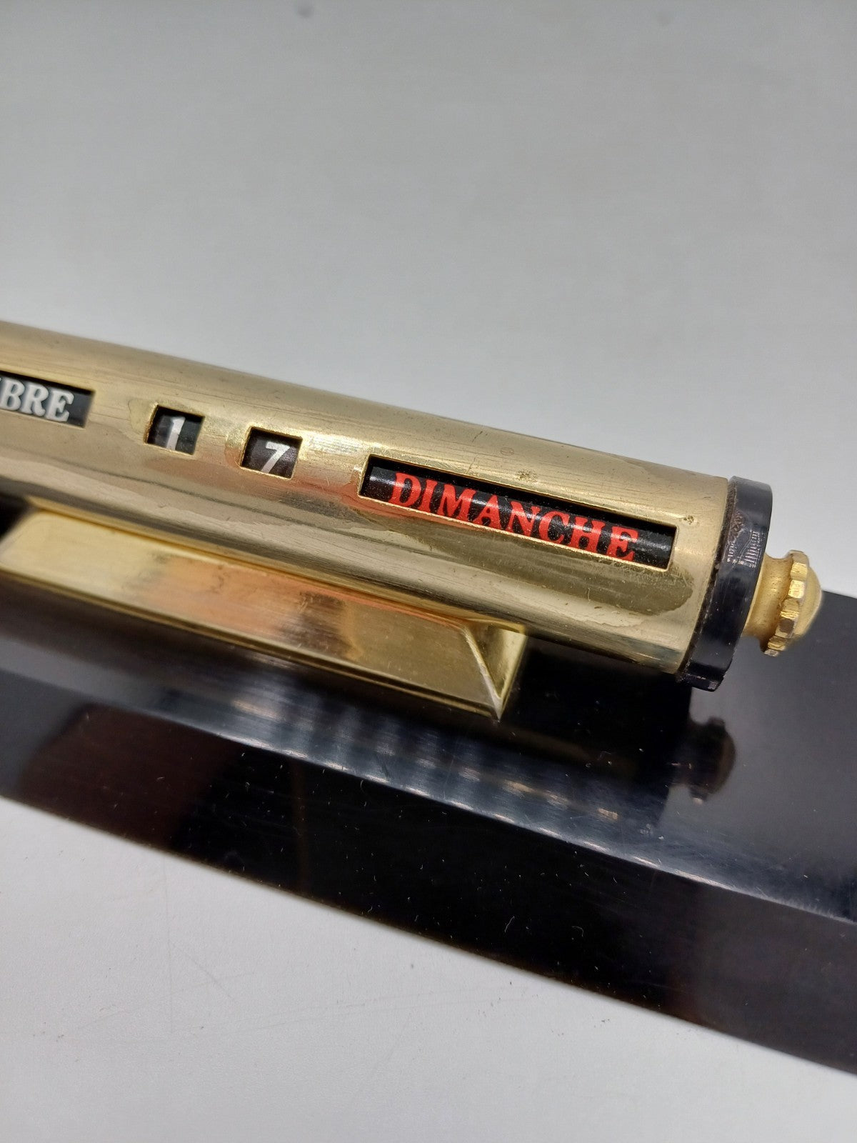 Calendrier perpétuel à rouleau doré – Vintage AR CONCEPT