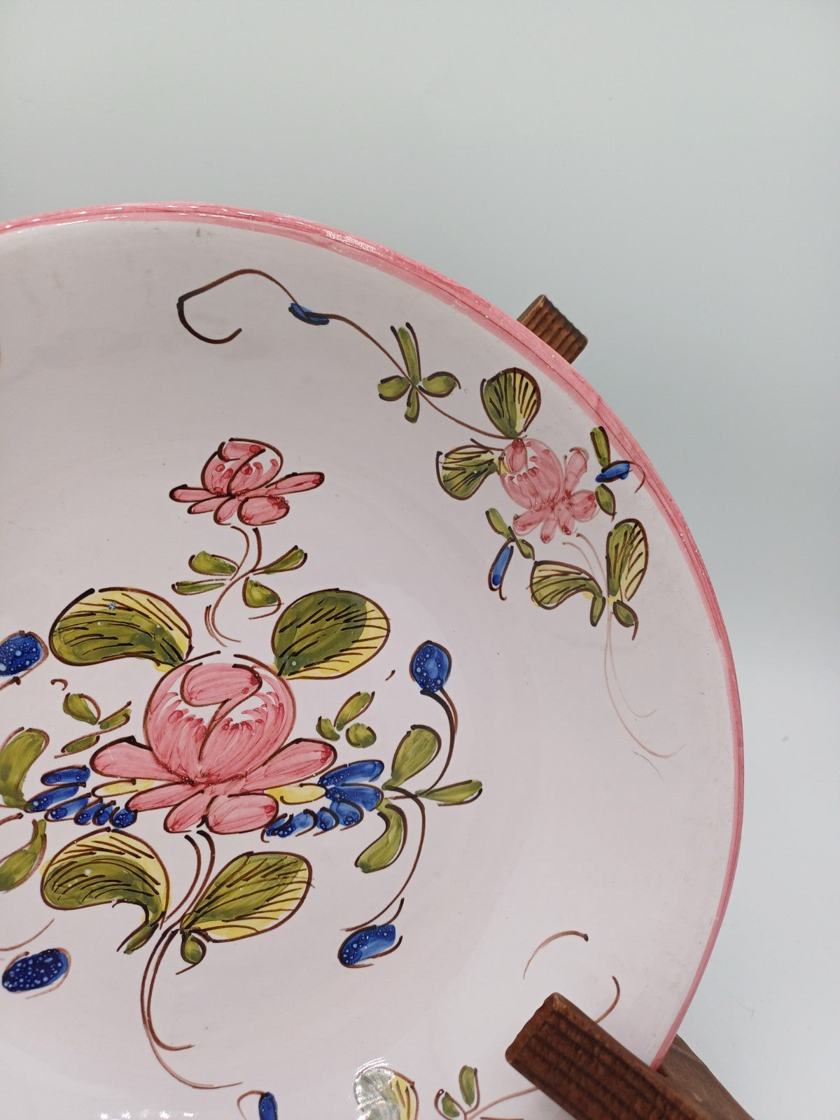 Assiette Creuse en Faïence Signée – Style Martres Toscanes - Collection AR CONCEPT