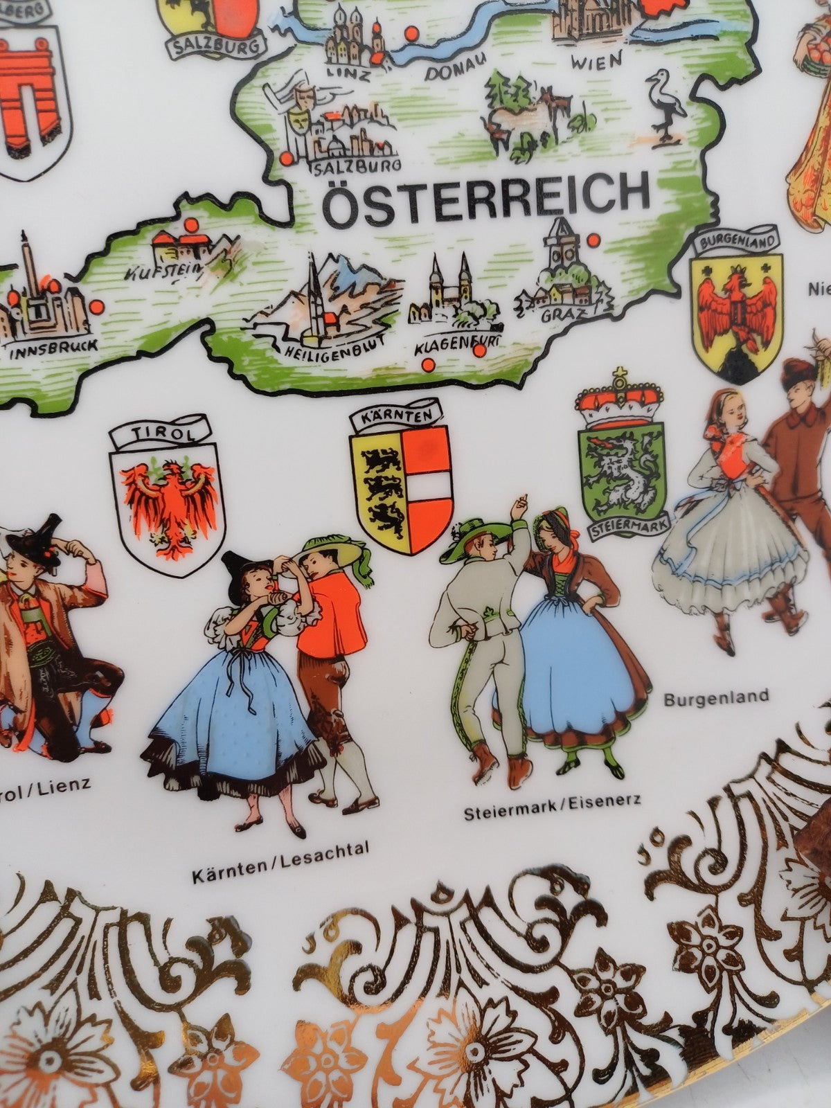 Assiette en Porcelaine – Collection Autriche Österreich AR CONCEPT