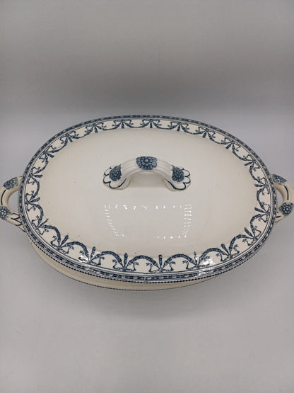 Soupière en Terre de Fer – Salins – Style Louis XVI – Décor Guirlandes AR CONCEPT