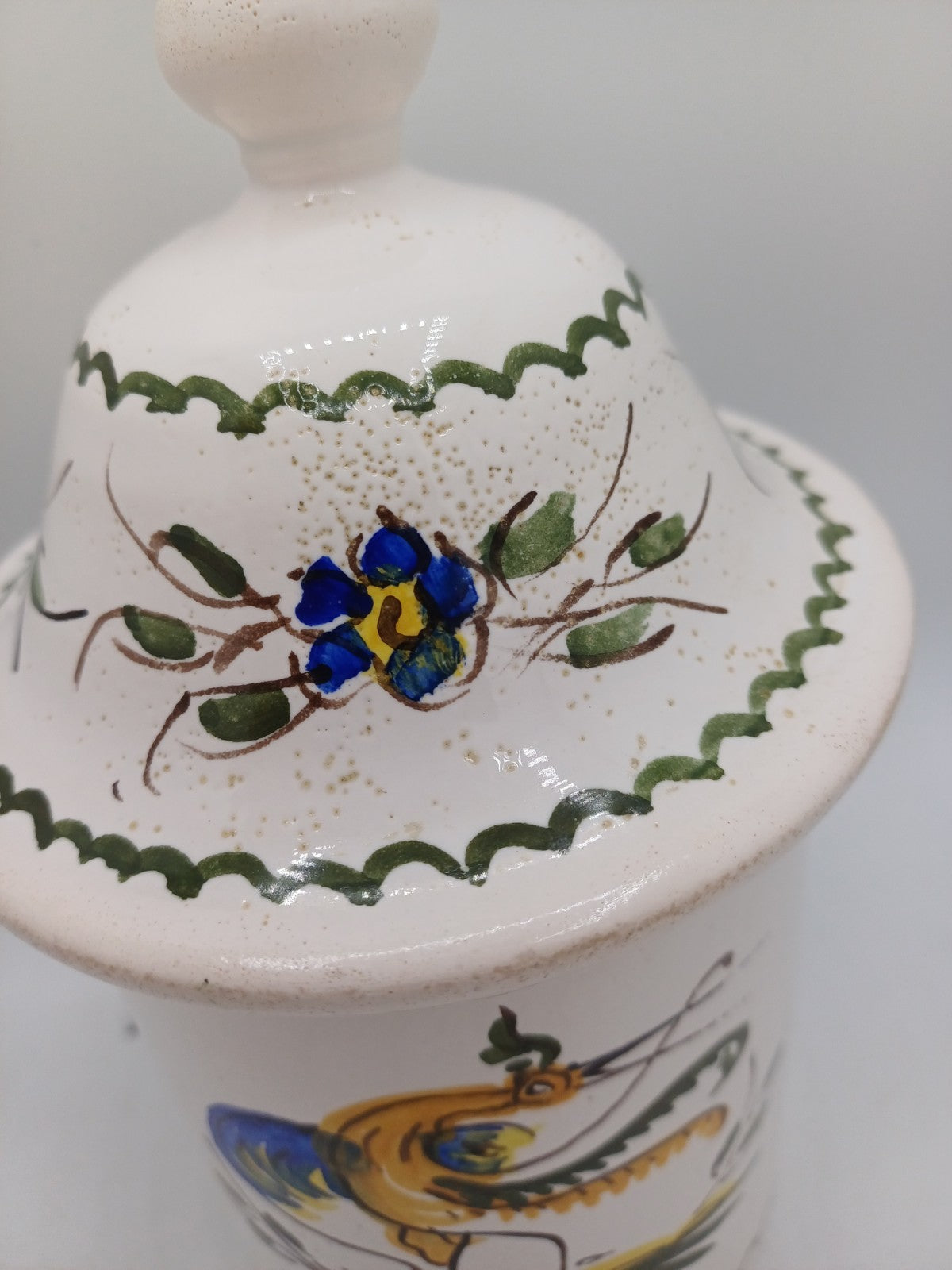 Lot de 3 pots en faïence signés Jean Paulet – XXème siècle - Peint à la Main AR CONCEPT