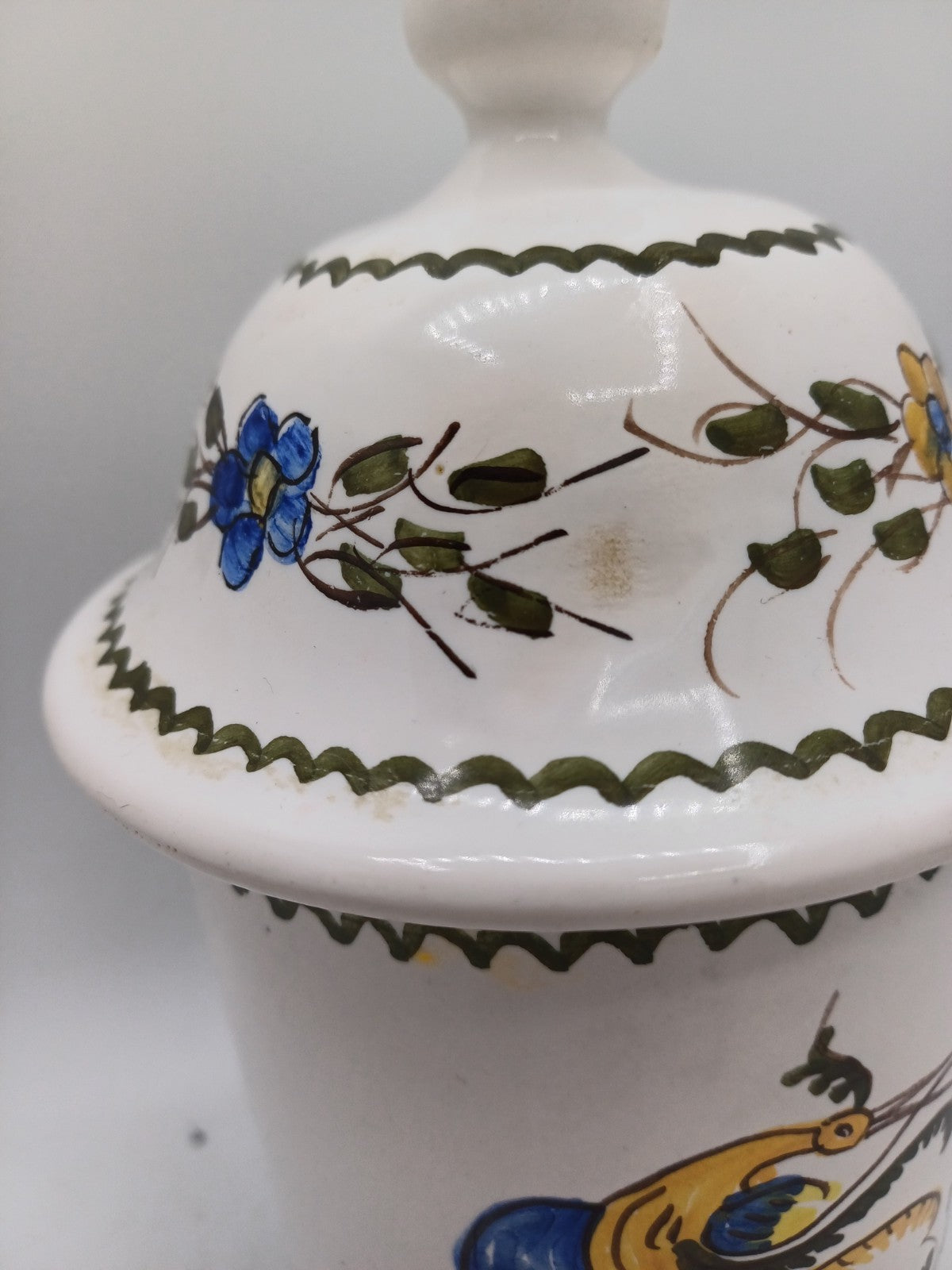 Lot de 3 pots en faïence signés Jean Paulet – XXème siècle - Peint à la Main AR CONCEPT