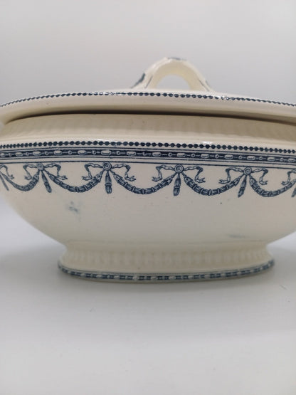 Soupière en Terre de Fer – Salins – Style Louis XVI – Décor Guirlandes AR CONCEPT