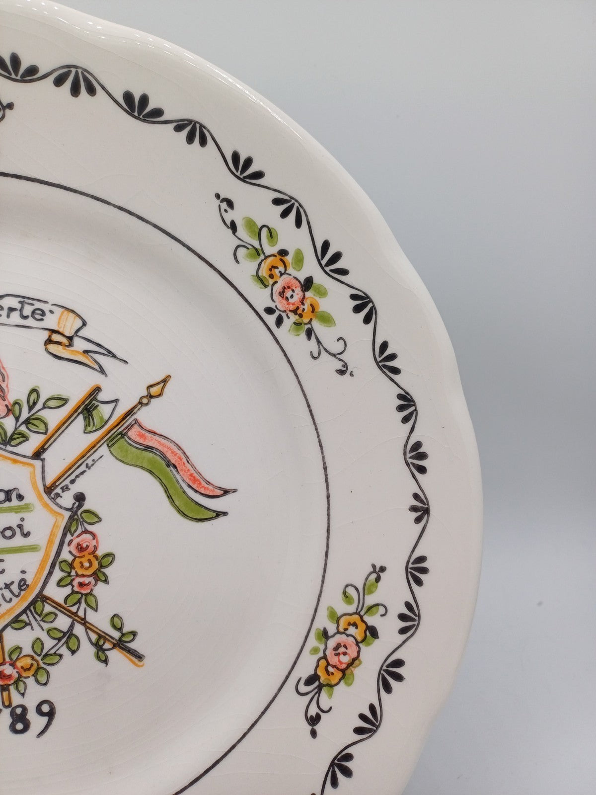 Lot de 2 assiettes commémoratives Révolution 1789 – Ironstone Tableware AR CONCEPT