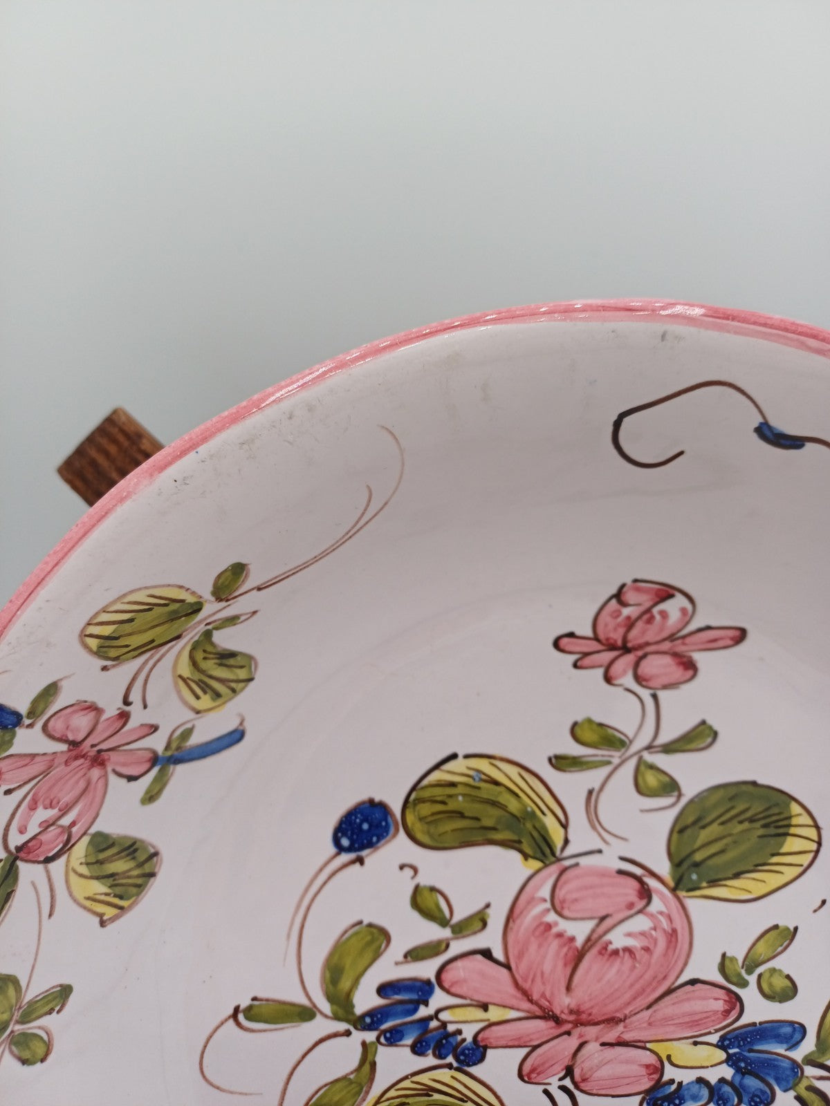 Assiette Creuse en Faïence Signée – Style Martres Toscanes - Collection AR CONCEPT