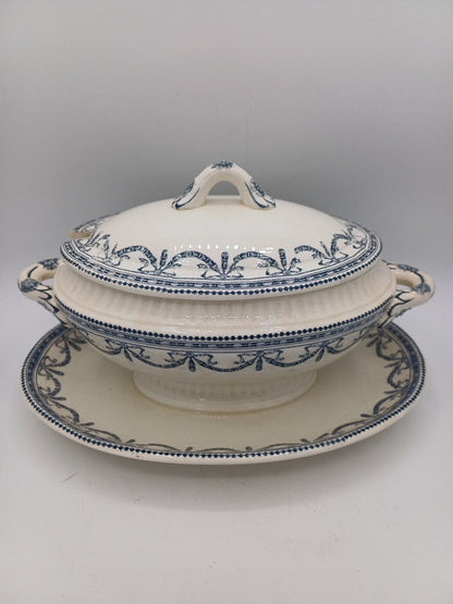 Saucière en Terre de Fer – Salins, Décor Guirlandes Louis XVI AR CONCEPT