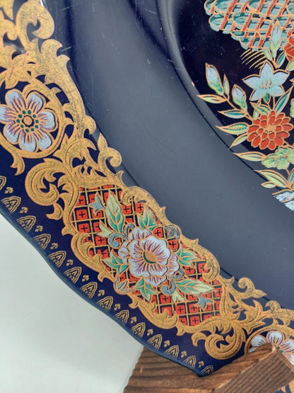 Plat en Porcelaine Fine – Taous, Maroc – Décor Floral et Paon AR CONCEPT