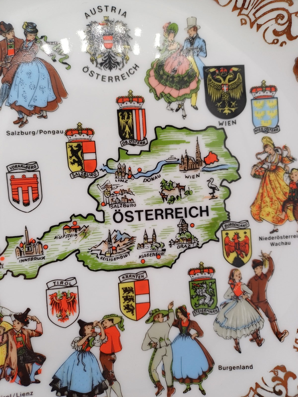 Assiette en Porcelaine – Collection Autriche Österreich AR CONCEPT