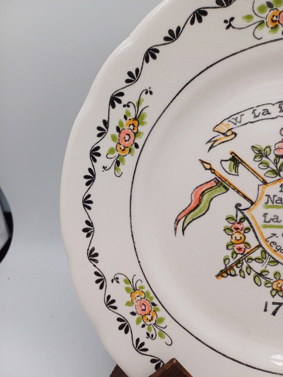 Lot de 2 assiettes commémoratives Révolution 1789 – Ironstone Tableware AR CONCEPT