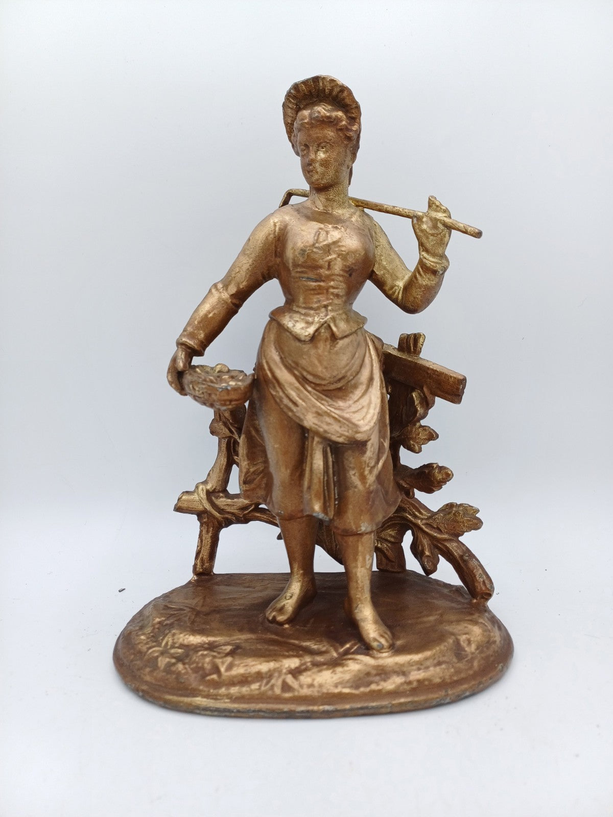 Statuette en régule doré – La femme aux champs - Vintage - Déco