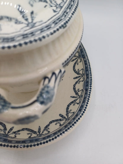 Saucière en Terre de Fer – Salins, Décor Guirlandes Louis XVI AR CONCEPT