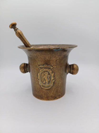 Grand Mortier et Son Pilon en Bronze – Ecusson Lion AR CONCEPT