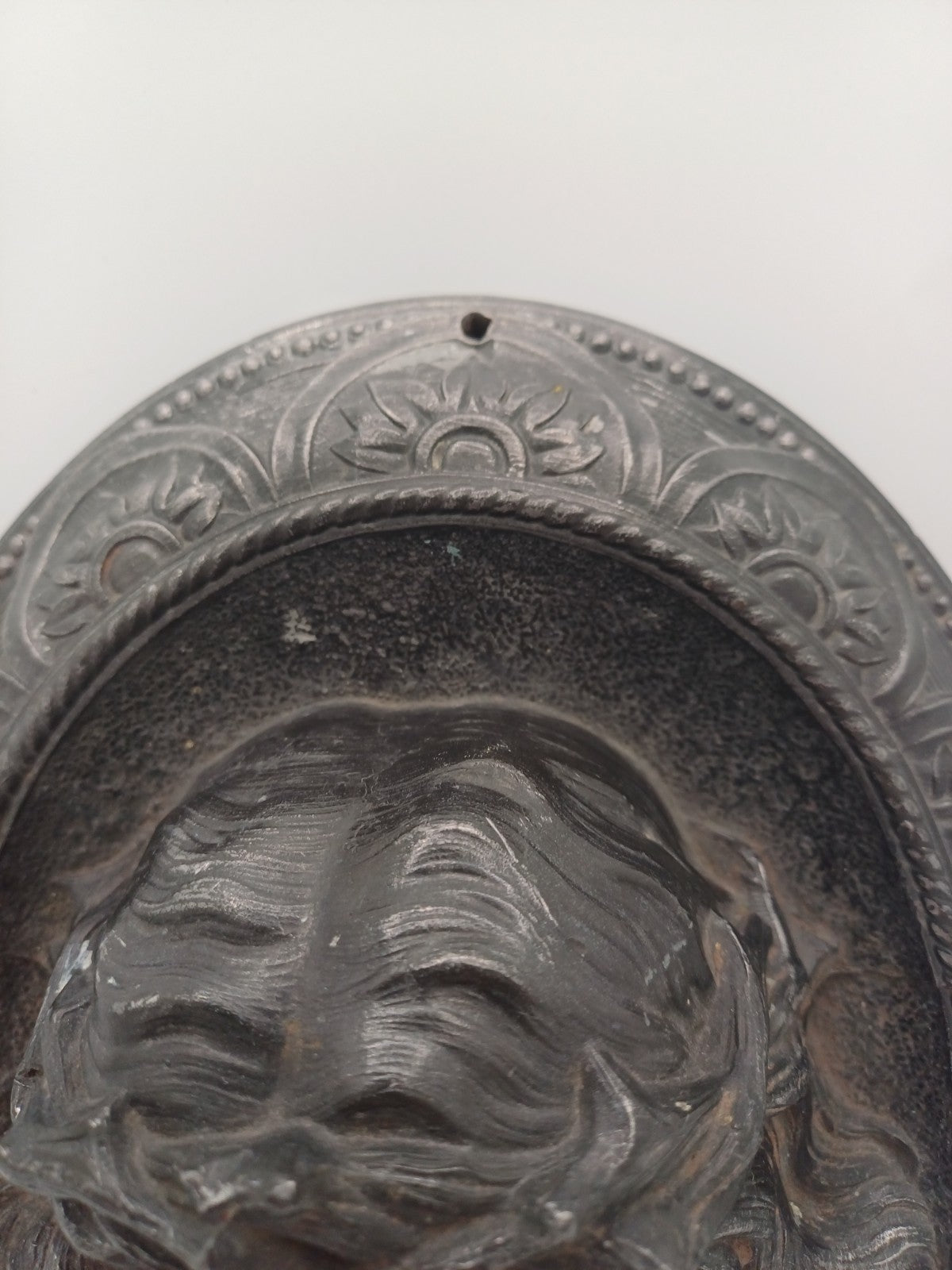 Sculpture murale en régule – Tête du Christ - Religieux - Décoration Intérieur AR CONCEPT